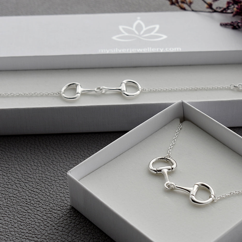 Cavelli eggbutt snaffle necklace