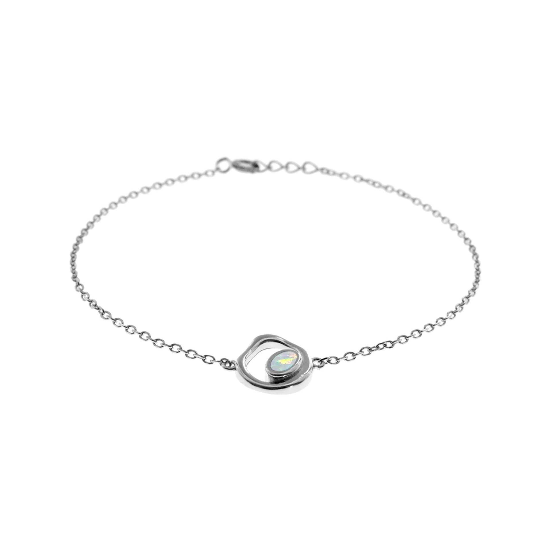 Antionette white loop design bracelet