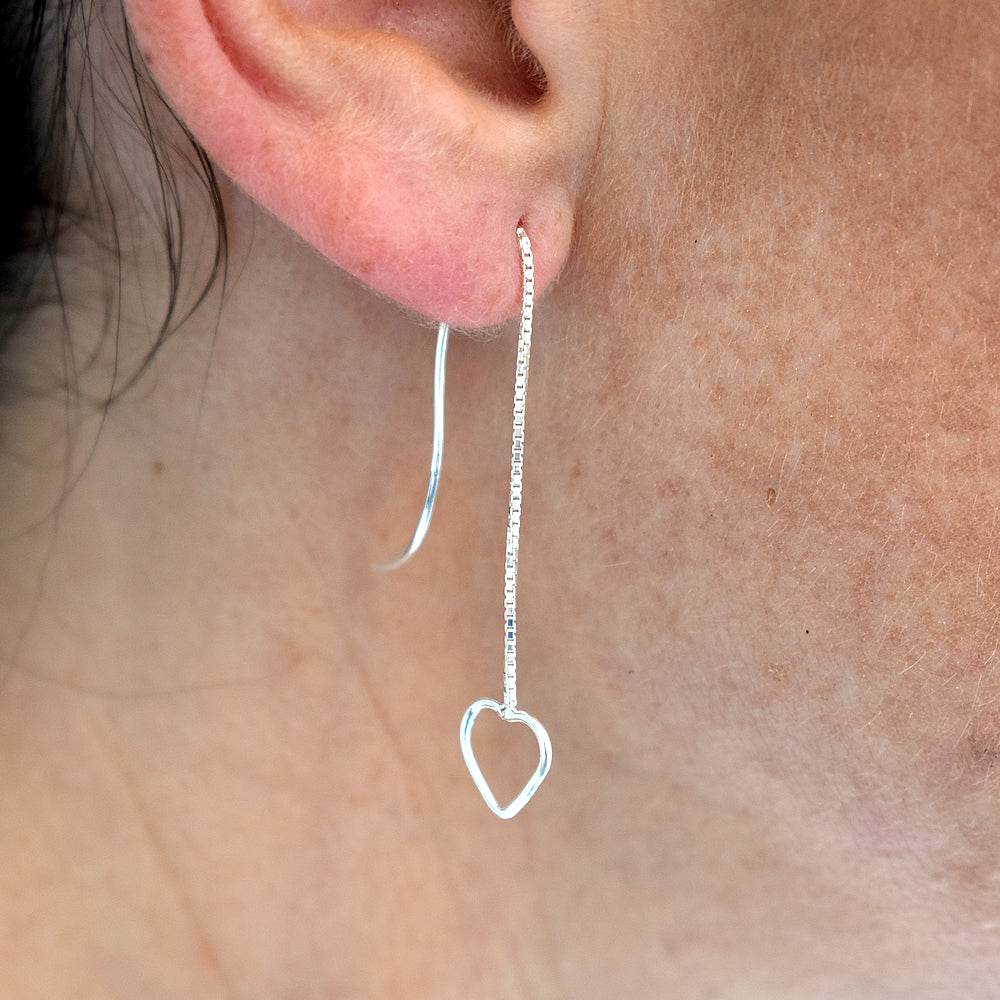 Lily pull-through box chain heart earrings