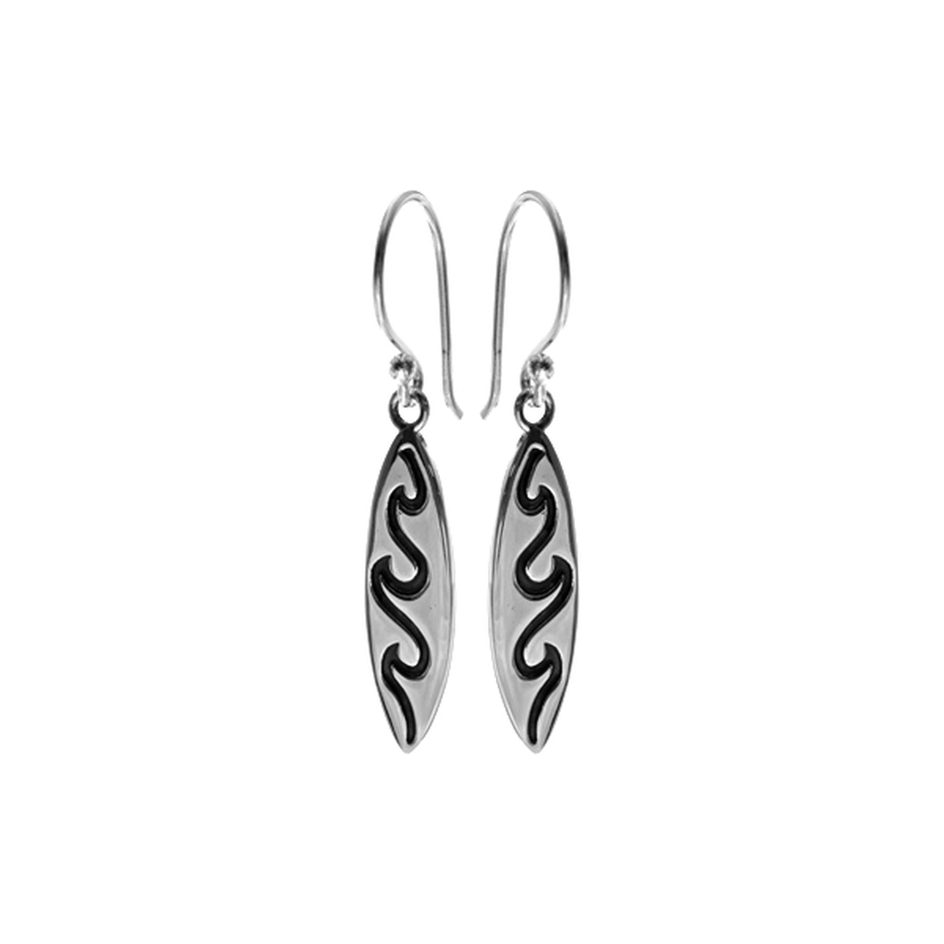 Mila surf board with wave earrings