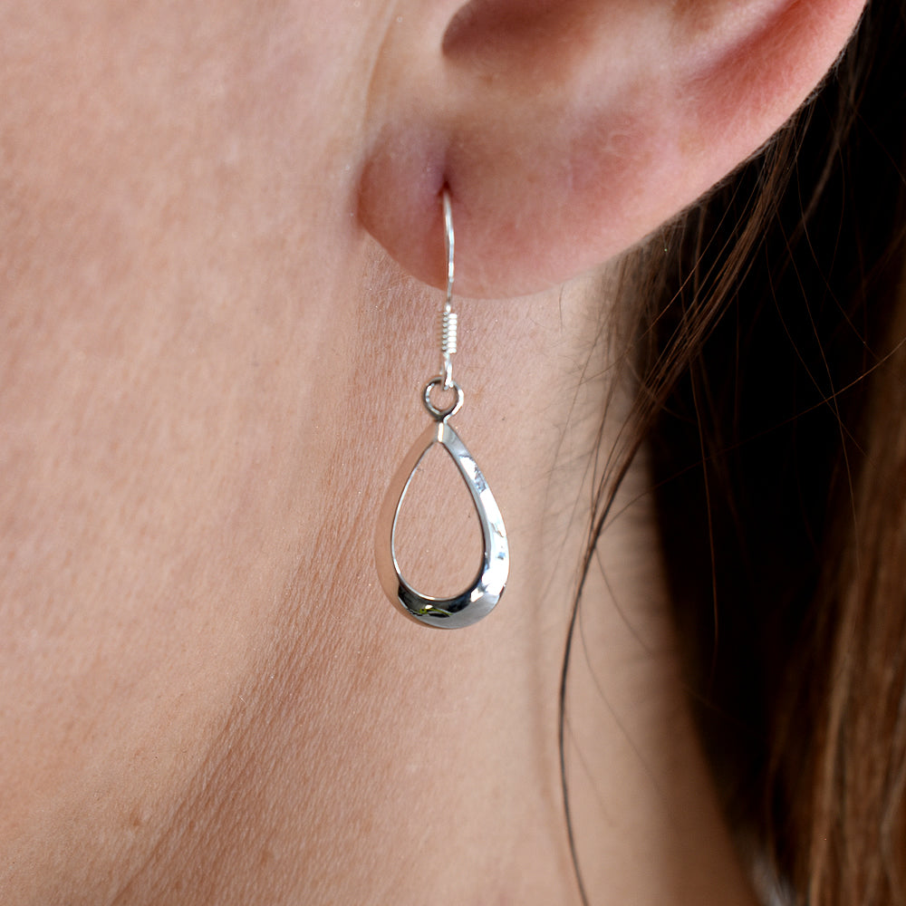 Smile teardrop ribbon earrings