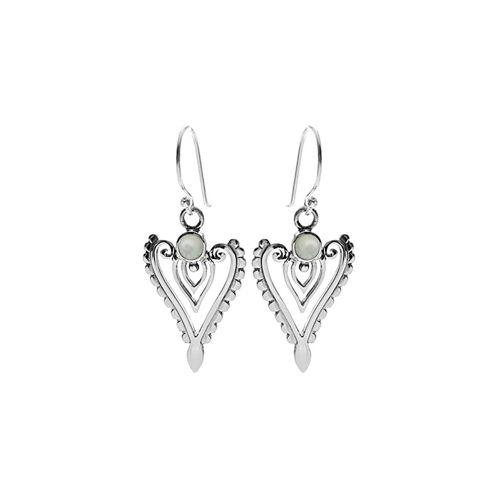 Zora boho heart with mother of pearl earrings