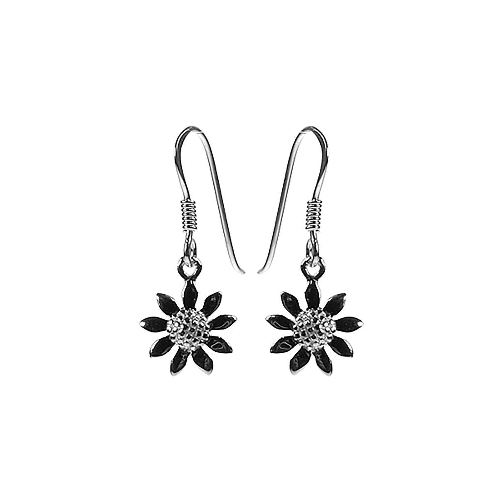 Cora daisy earrings