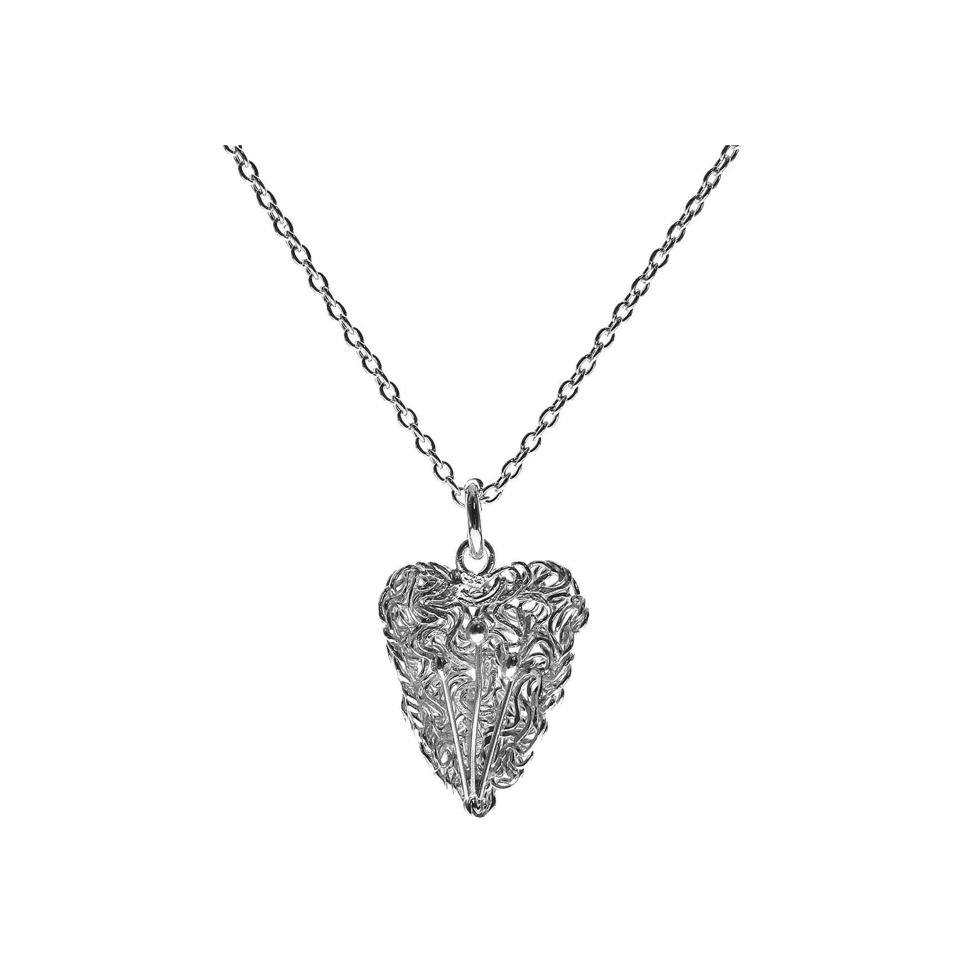 Heart shaped flower necklace