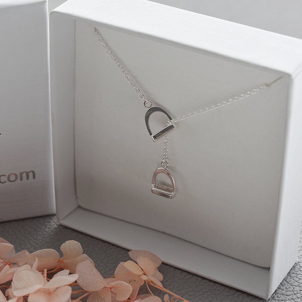 Cavelli thread-through chain with stirrups necklace