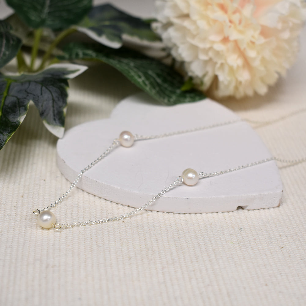 Blythe fine chain with three inline pearls necklace