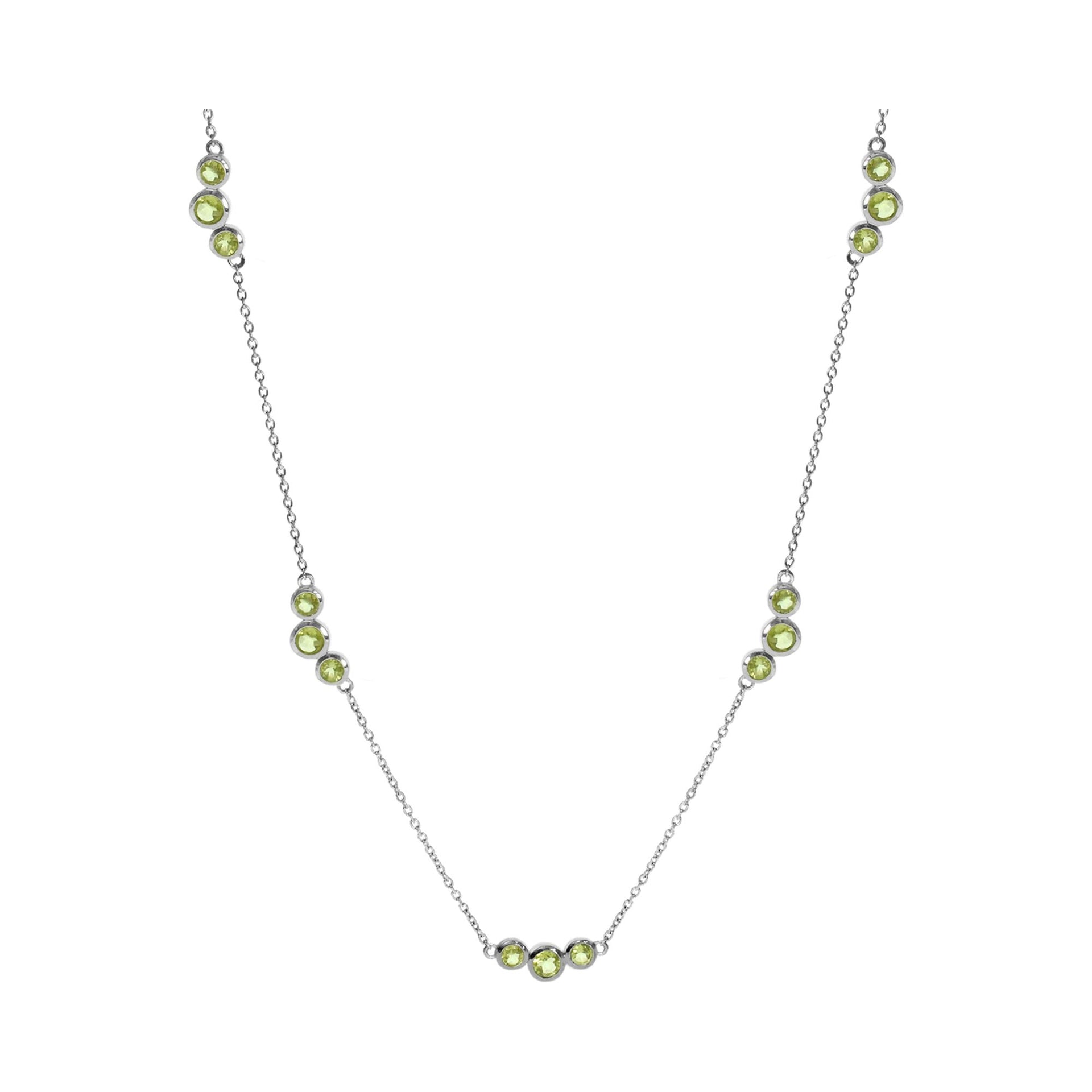Samira triple cluster peridot facet necklace