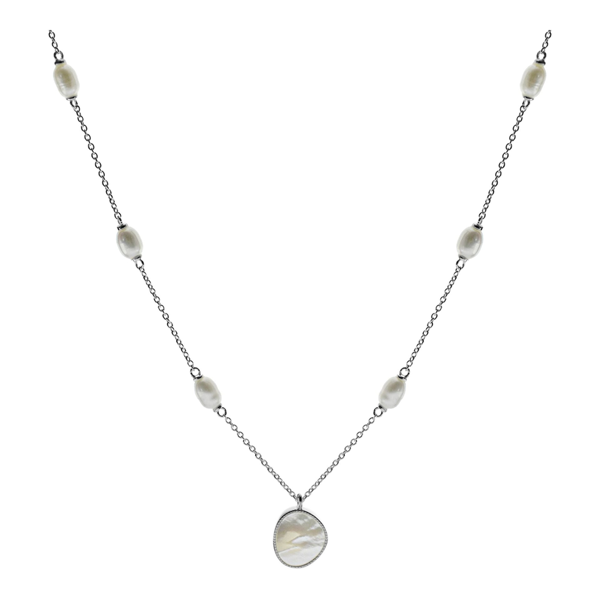 Blythe pearl and mother of pearl necklet