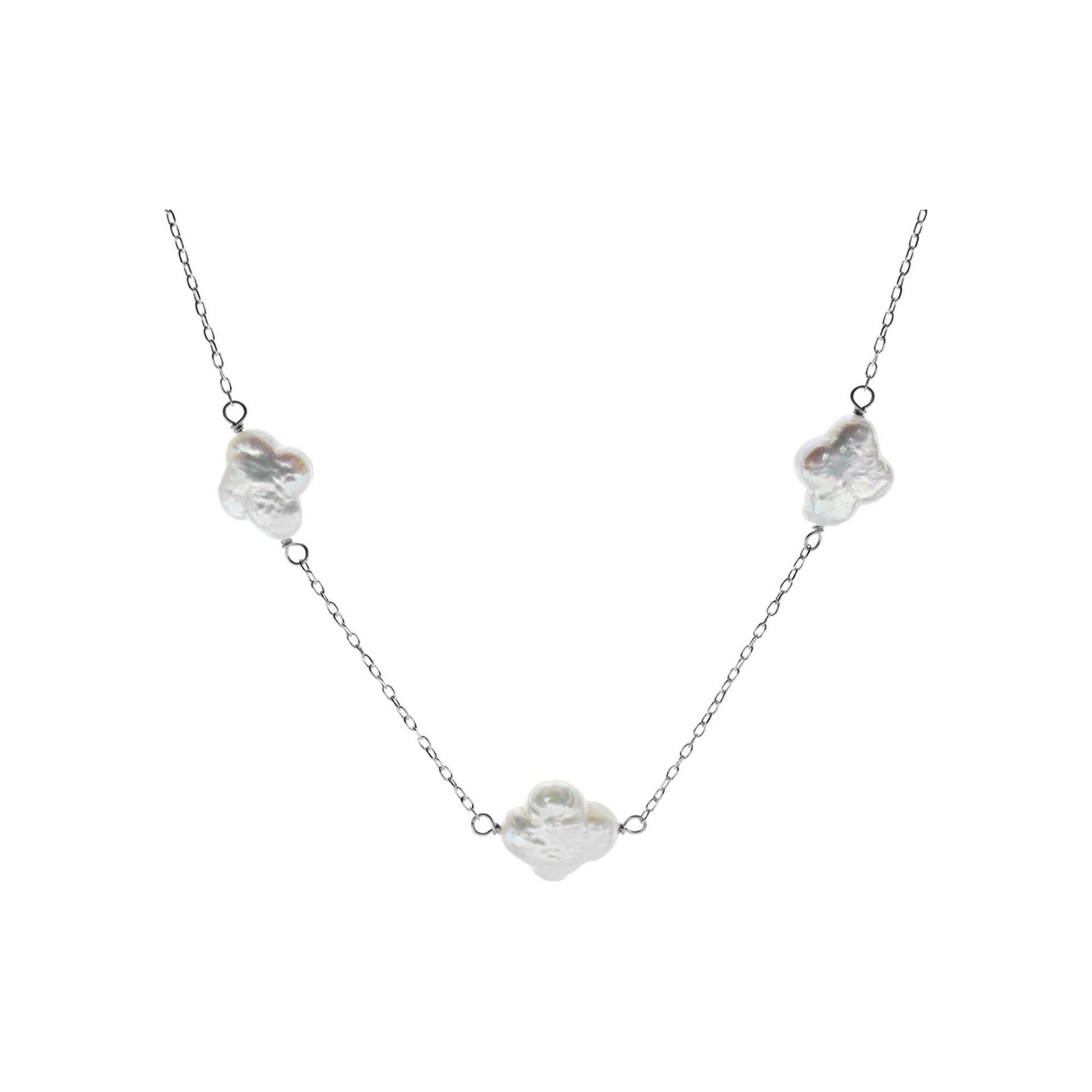 Blythe clover necklace