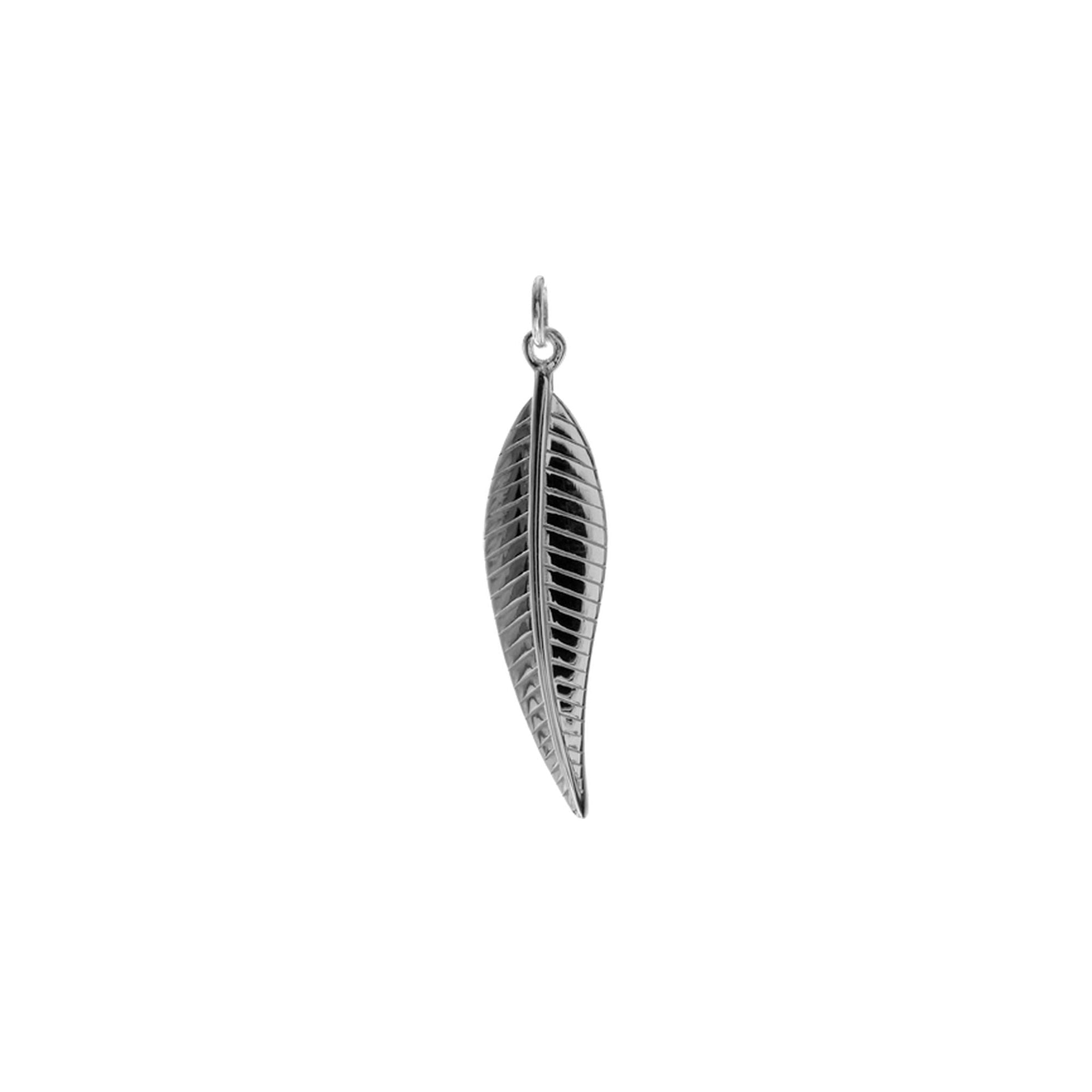 Liana elongated leaf pendant