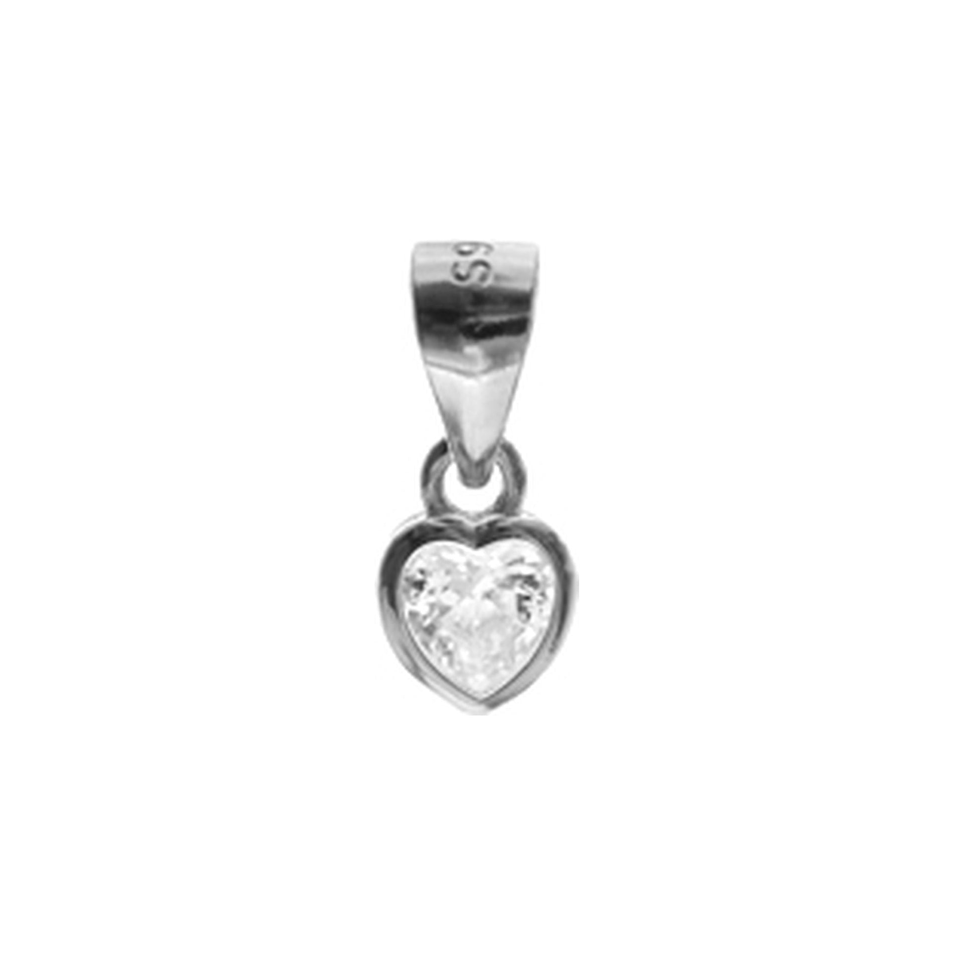 Kenzie dainty heart pendant
