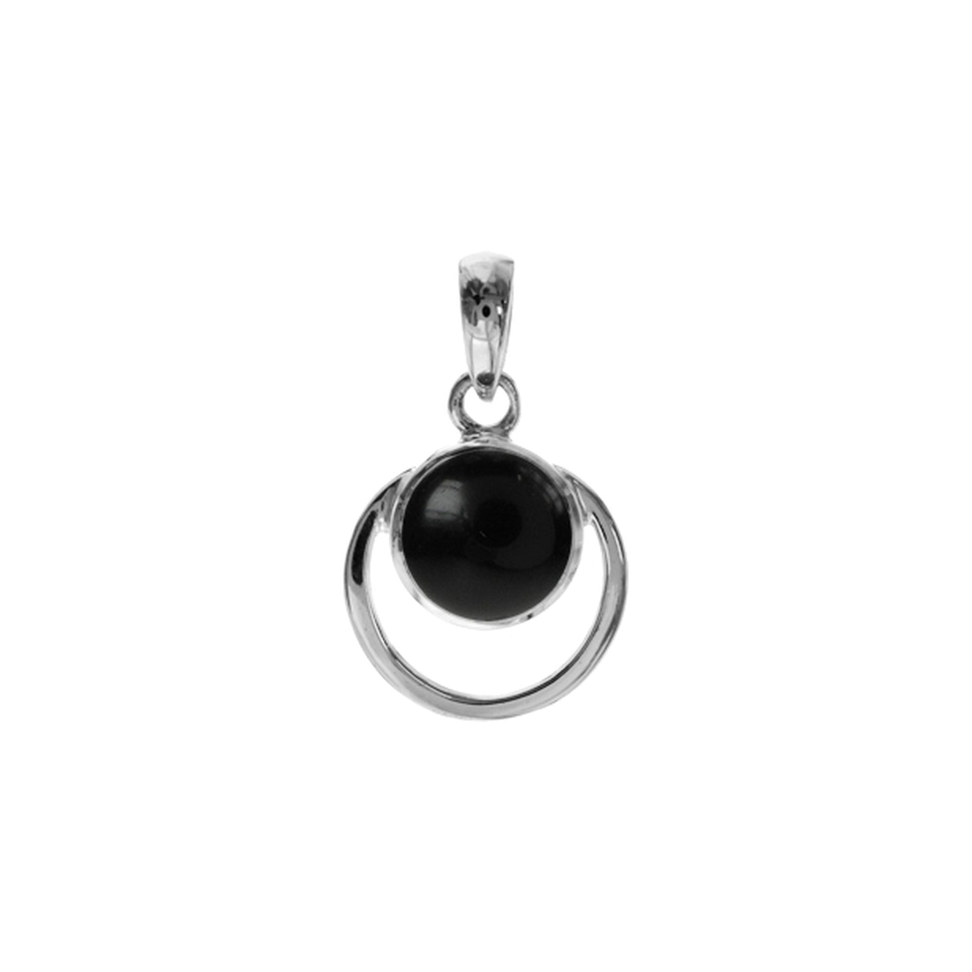 Amy black onyx with round silver frame pendant
