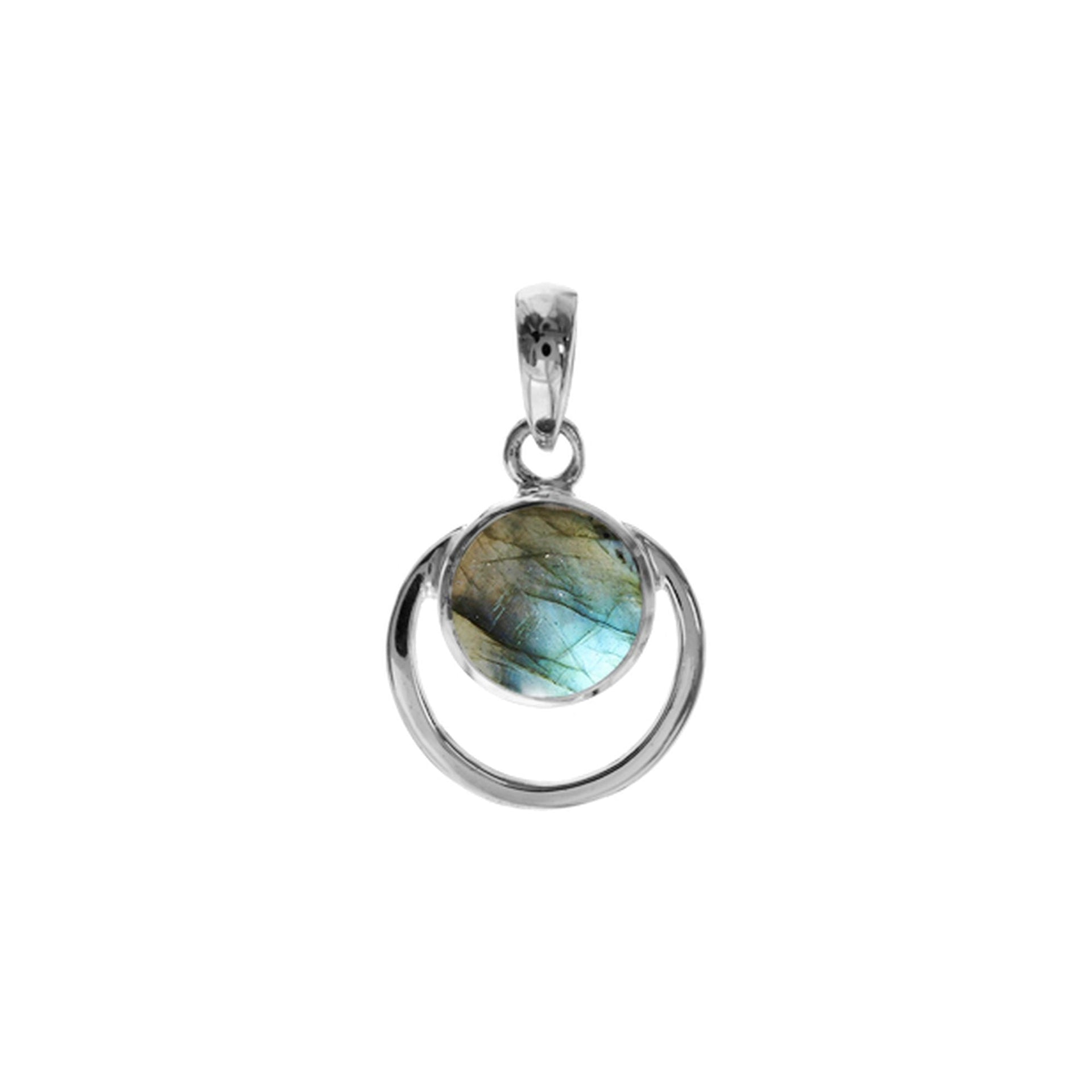 Amy labradorite with round silver frame pendant