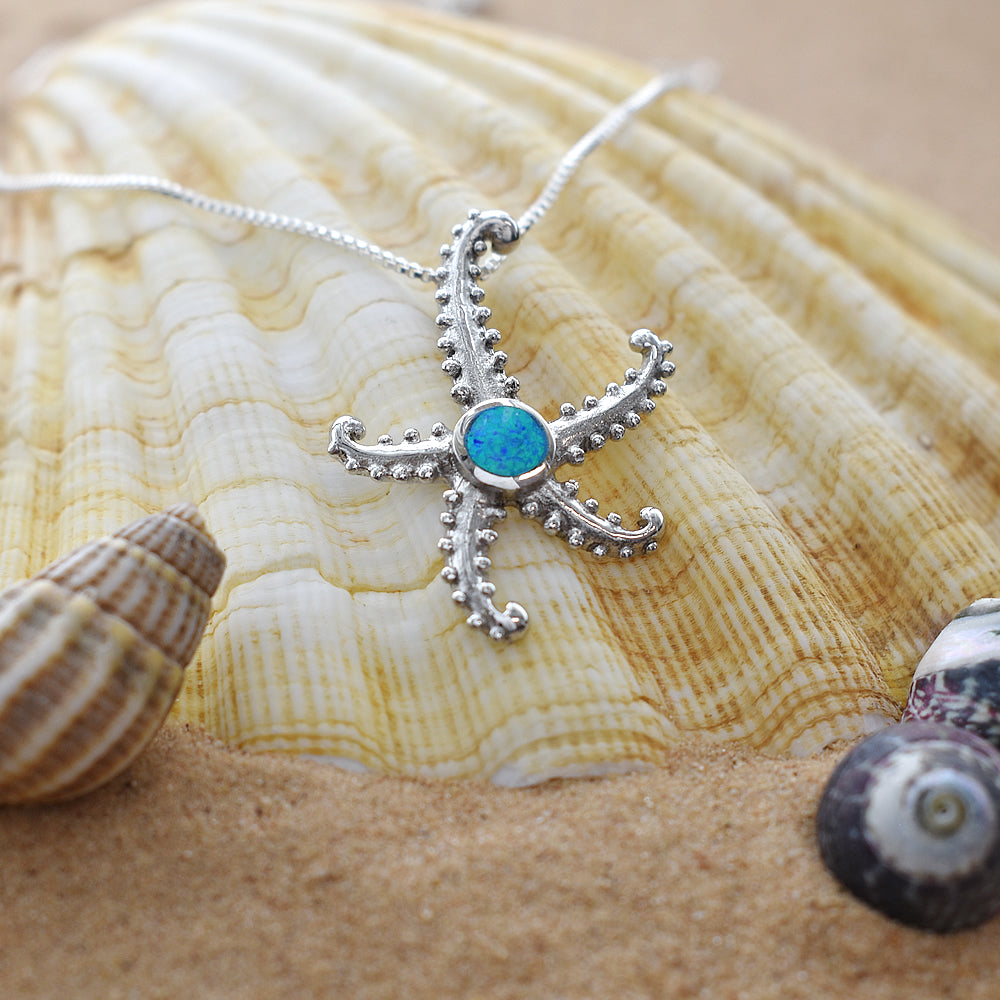 Ana ornate starfish pendant