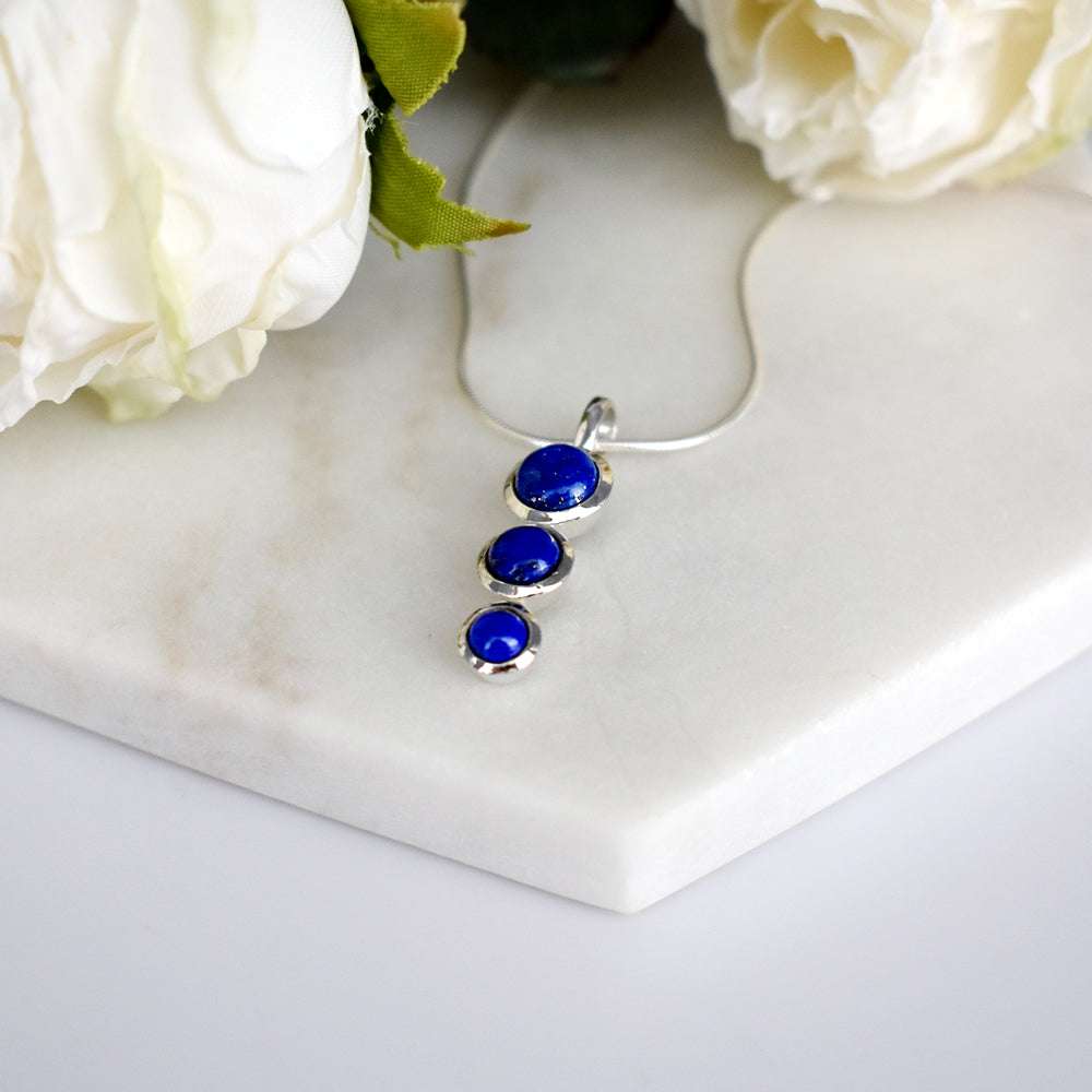 Samira graduated lapis lazuli pendant