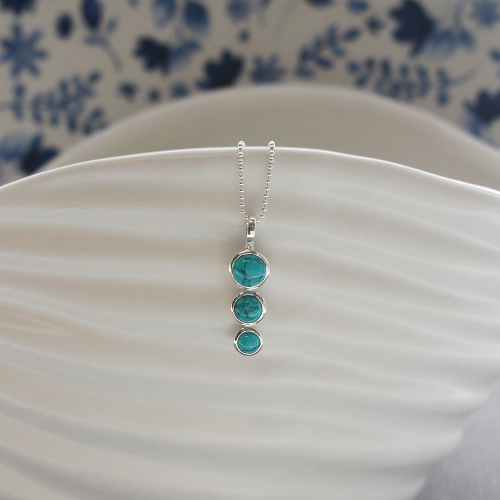 Samira graduated turquoise pendant