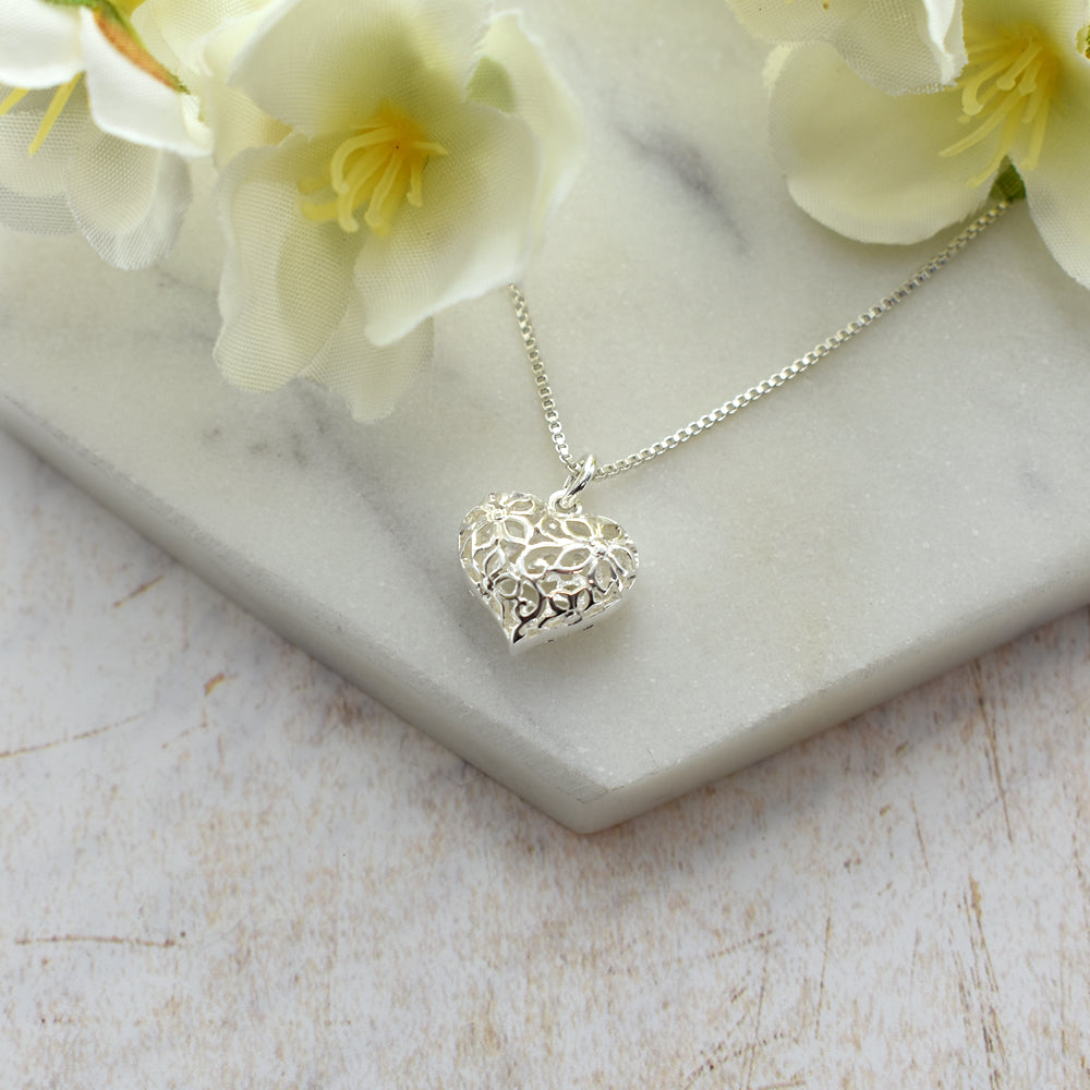 Lauren flower design heart pendant