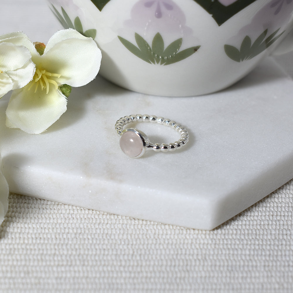 Lola ball shank round rose quartz ring