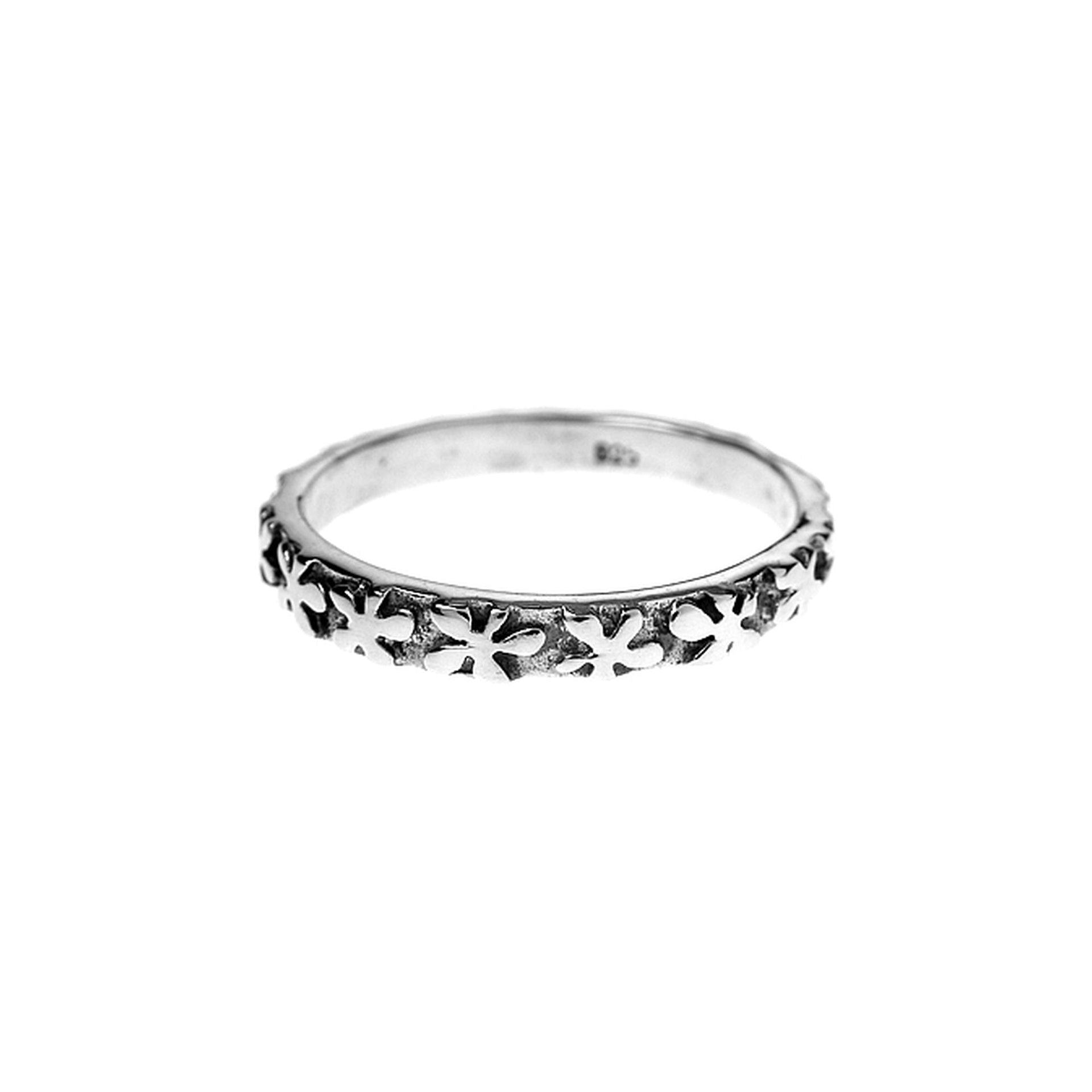 Liana embossed flowers ring