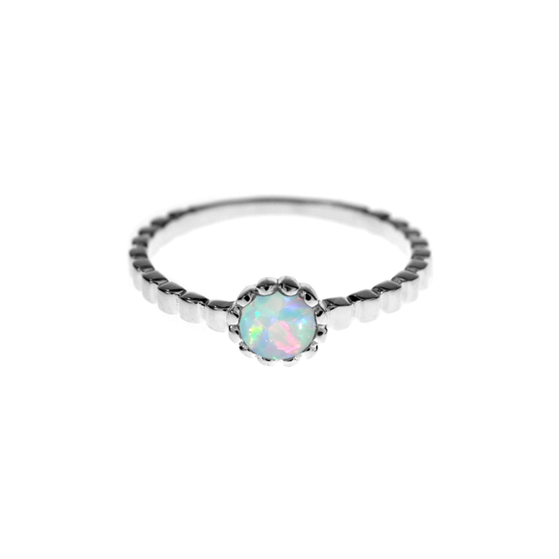 Bethan crimped band with round white opalique ring