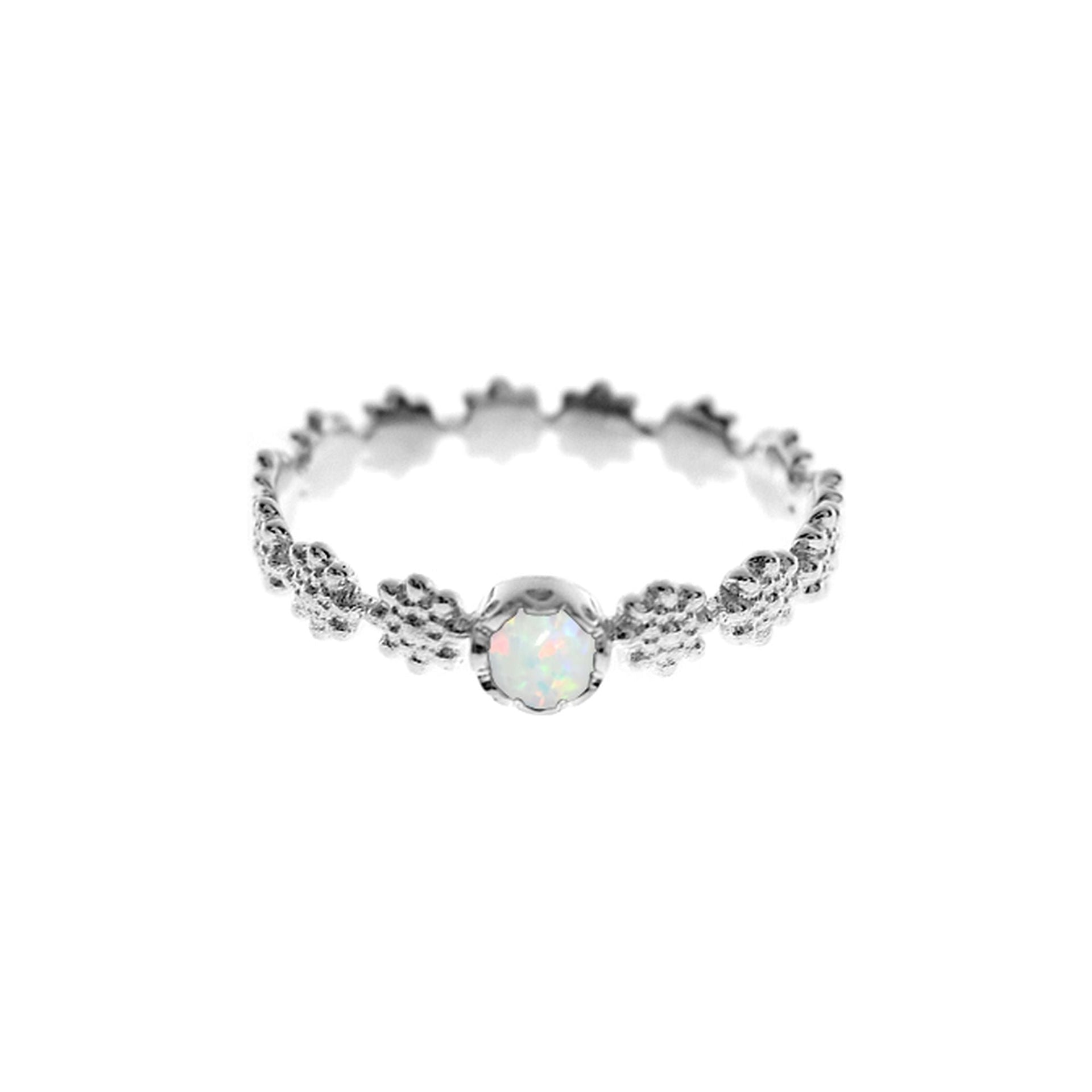 Bethan daisy chain shank with white opal ring