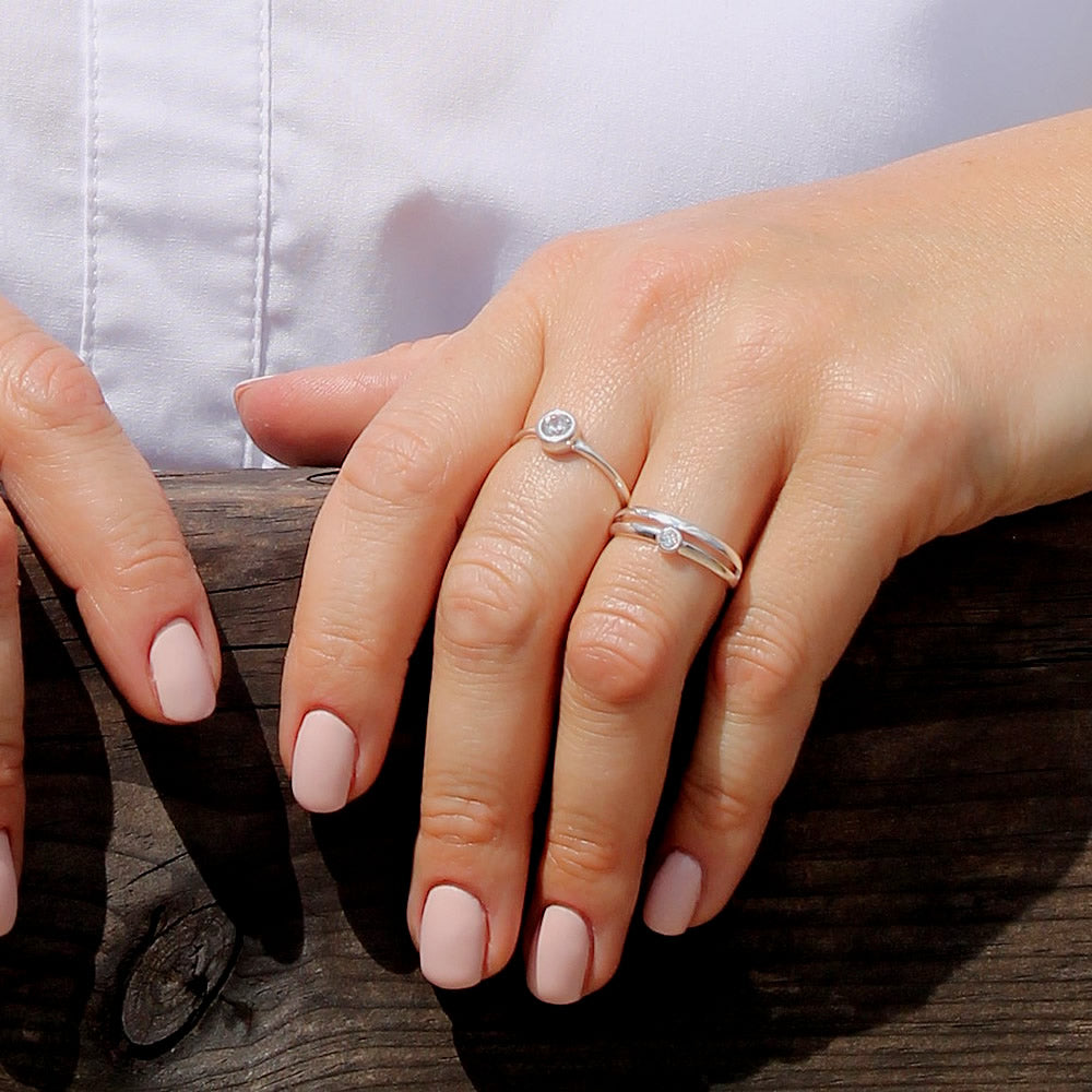 Kenzie single CZ double band ring