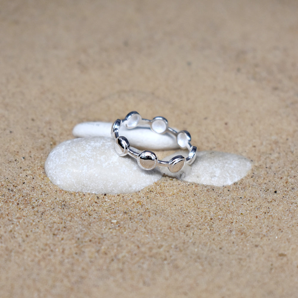 Zoe linked disc band ring