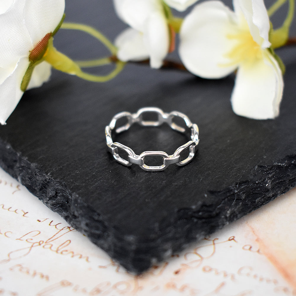 Skyla long linked chain band ring