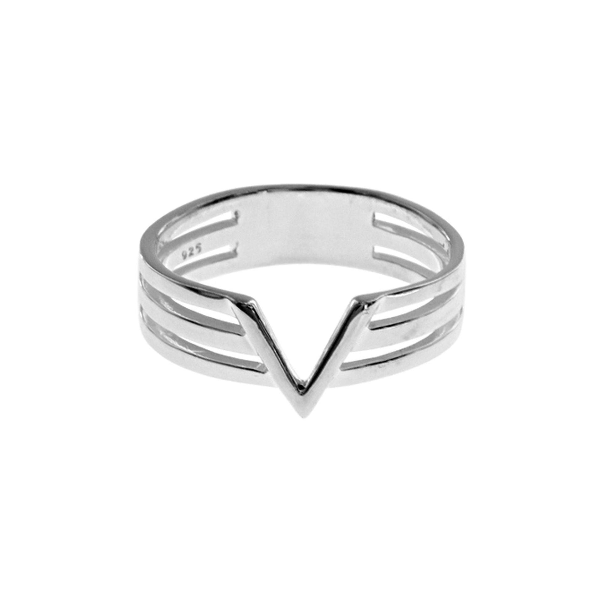 Bria triple band with open chevron ring