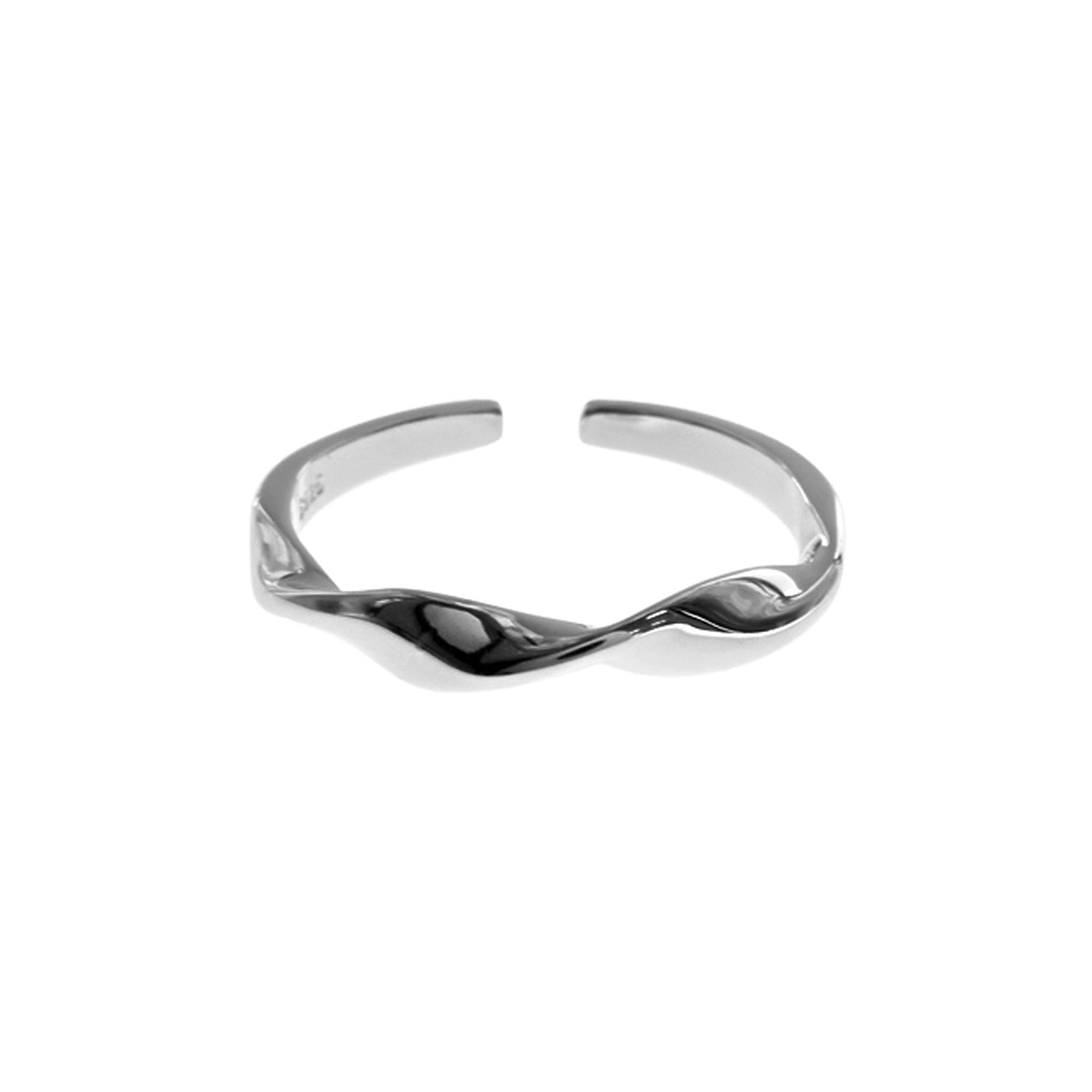 Phoebe twisted adjustable ring