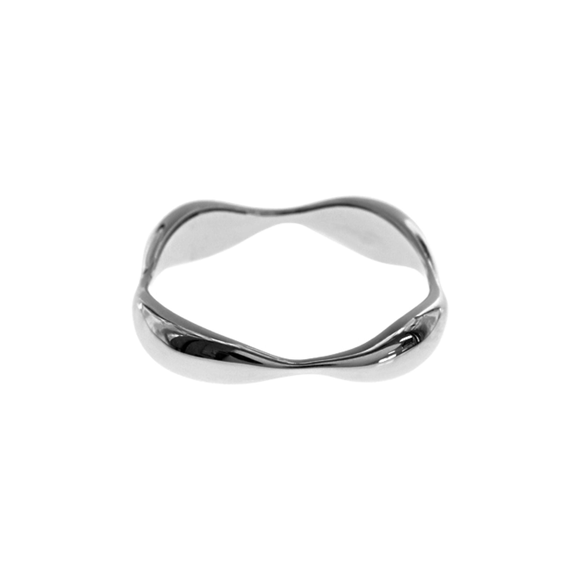 Bria fluid wavy edged ring