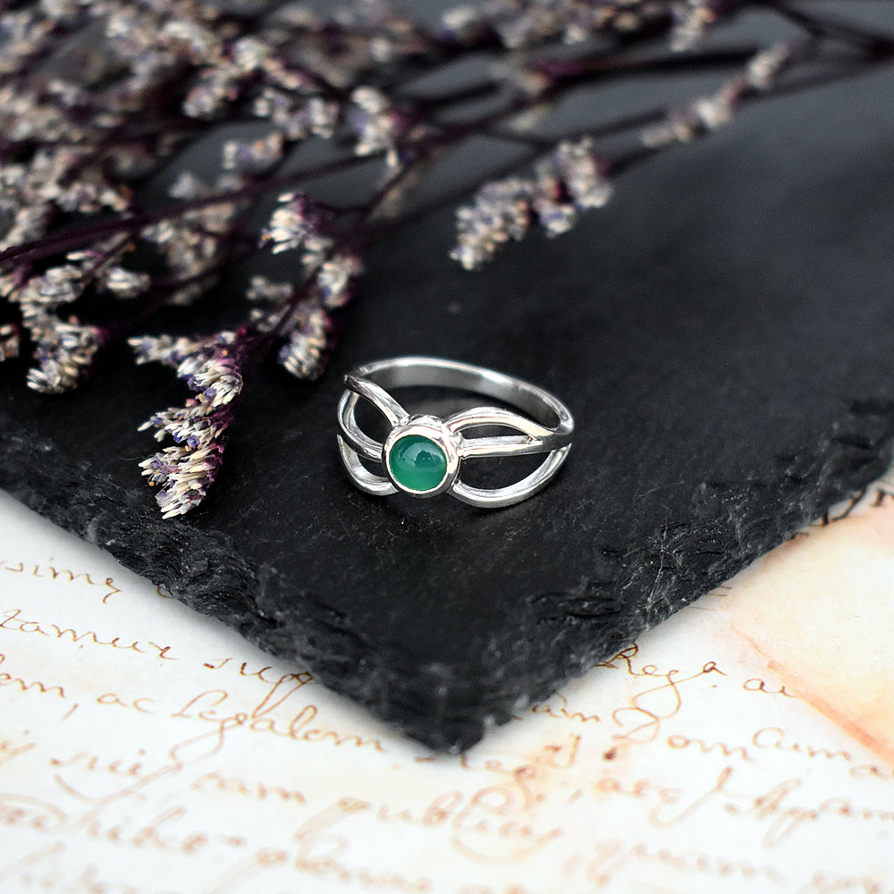 Amy triple wave green agate ring