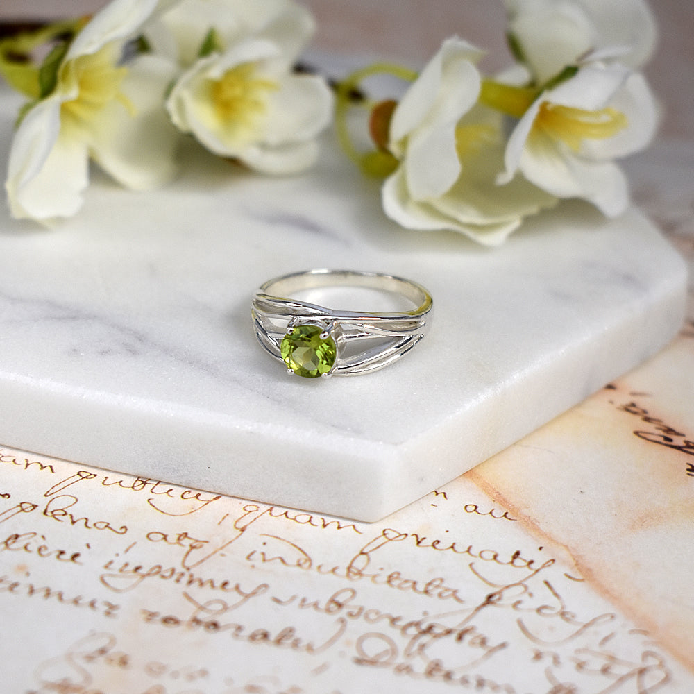 Kara peridot facet multi-strand band ring