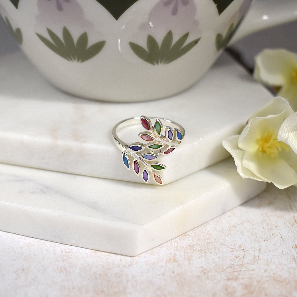 Bronwen mother of pearl sprig ring