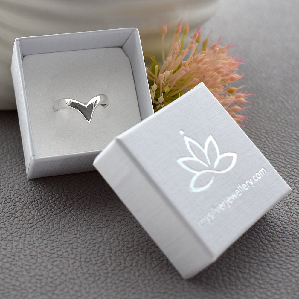 Bria tapered steep wishbone ring