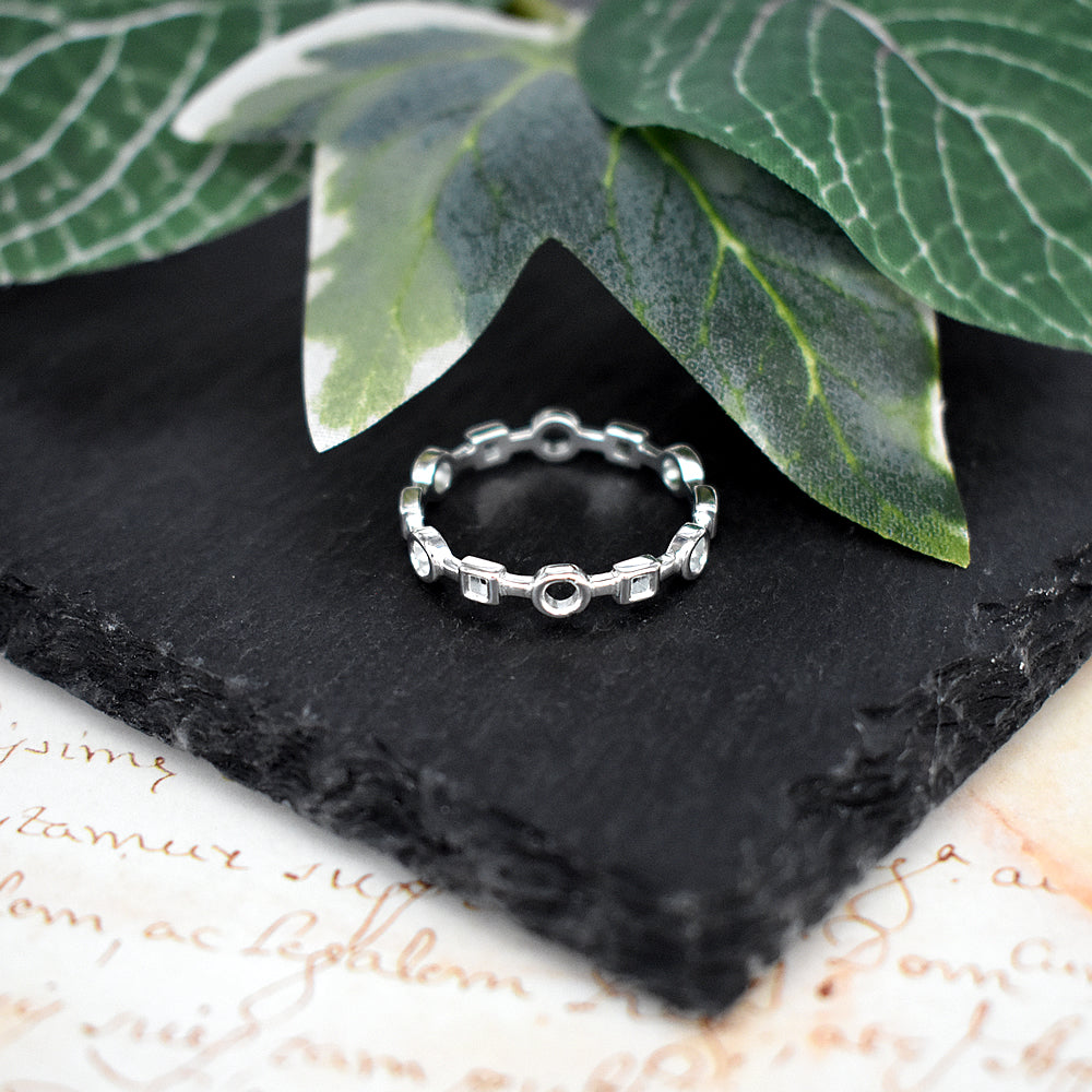 Bria square and circle ring
