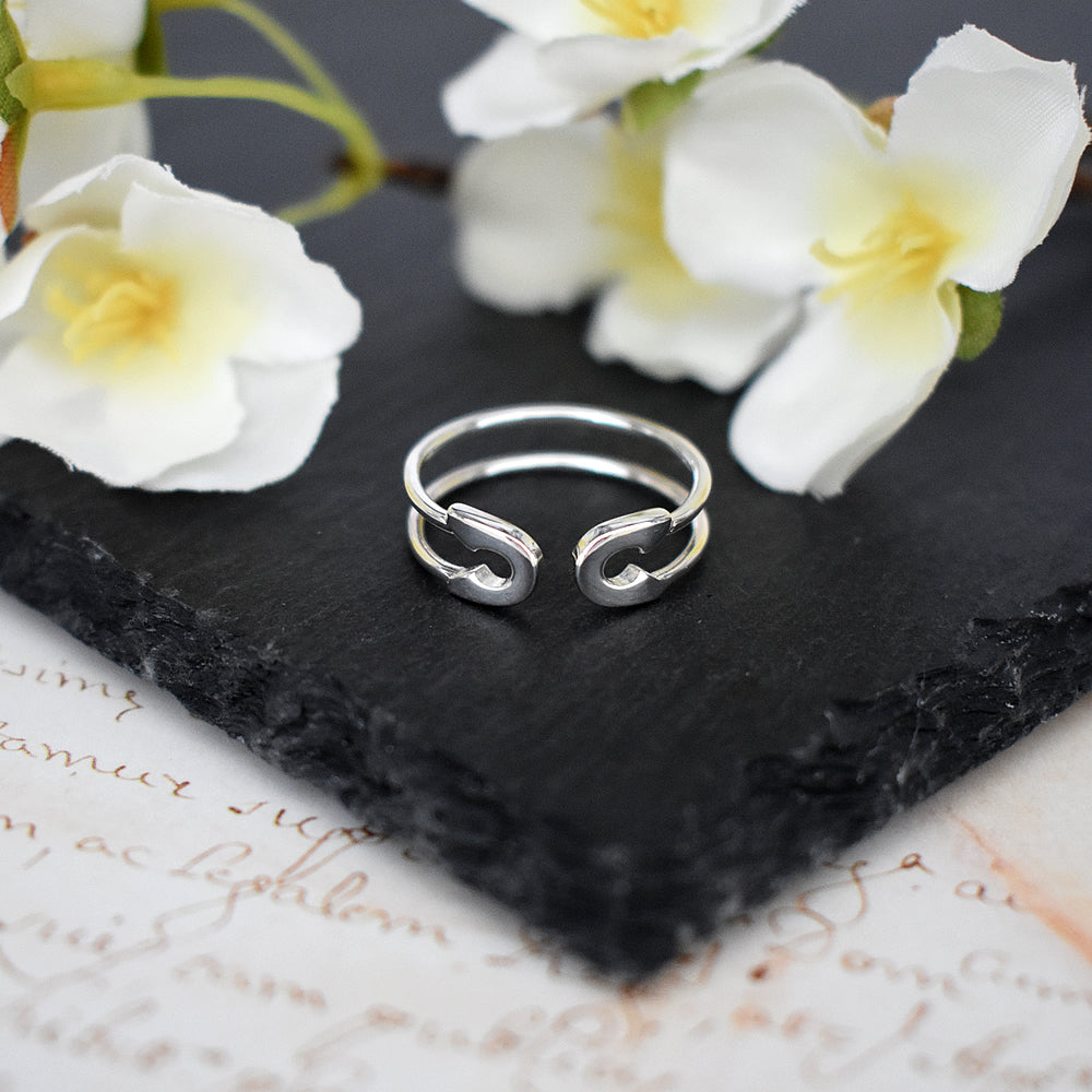 Erica wrap around safety pin ring