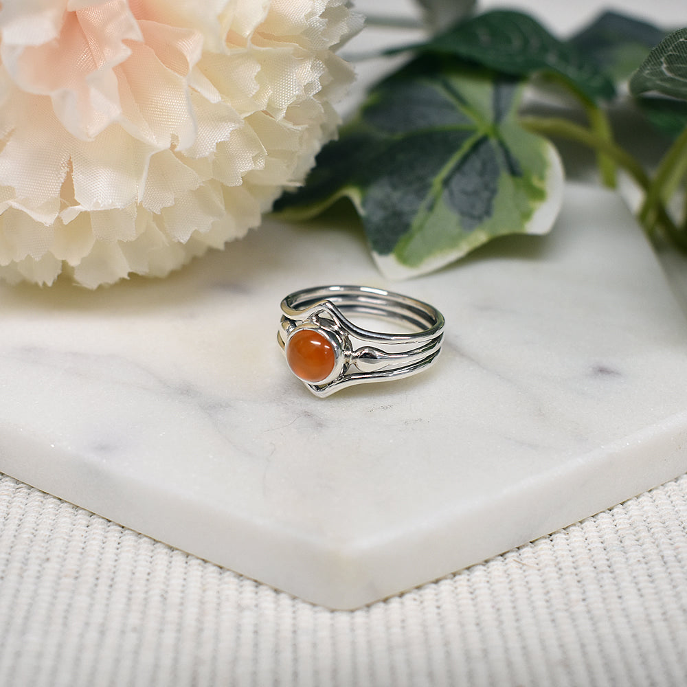 Ivy tri-band opposing chevrons carnelian ring