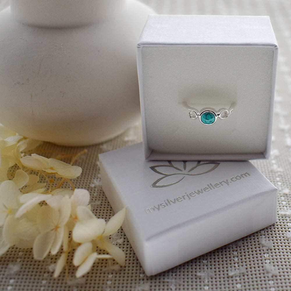 Amy turquoise with swirl detail ring