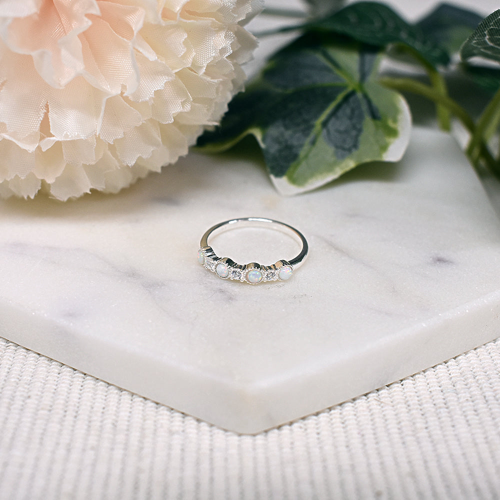 Alexis white opalique sparkle ring