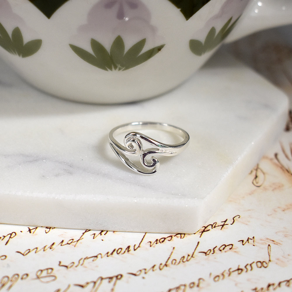 Mila mirrored wave ring