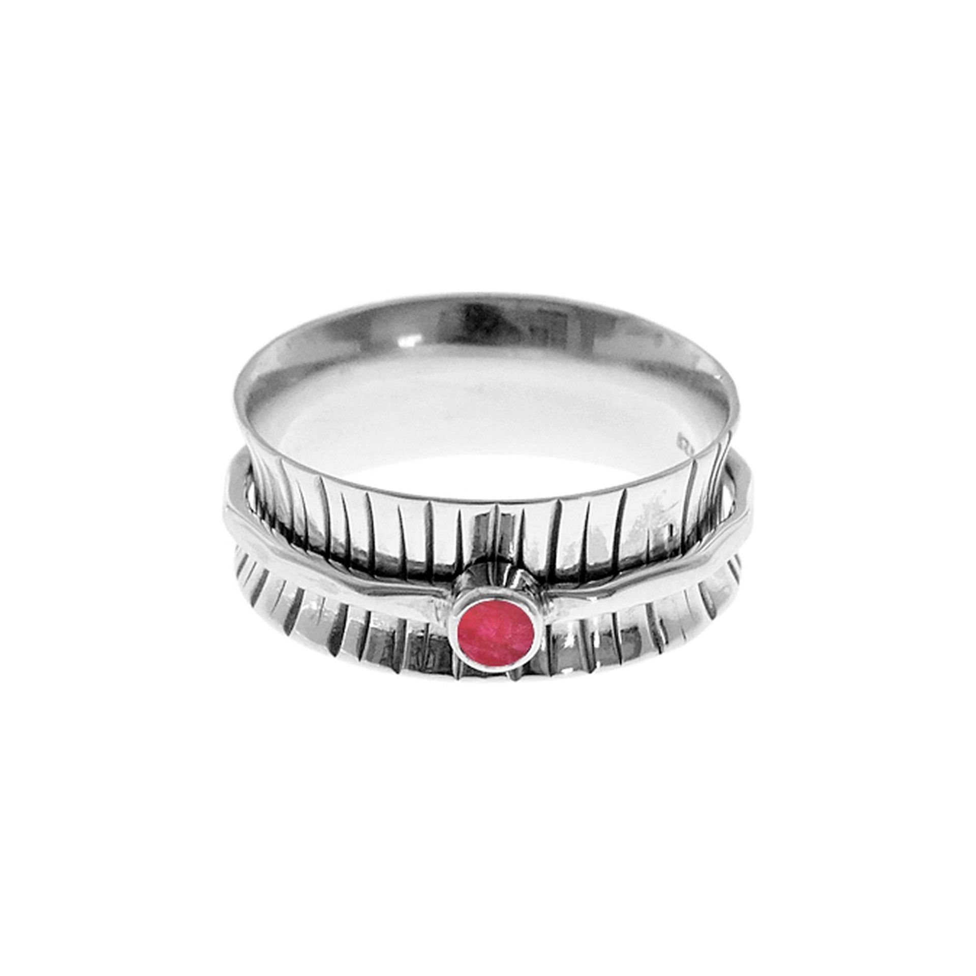 Lexi Hammered spinner ring with ruby quartz