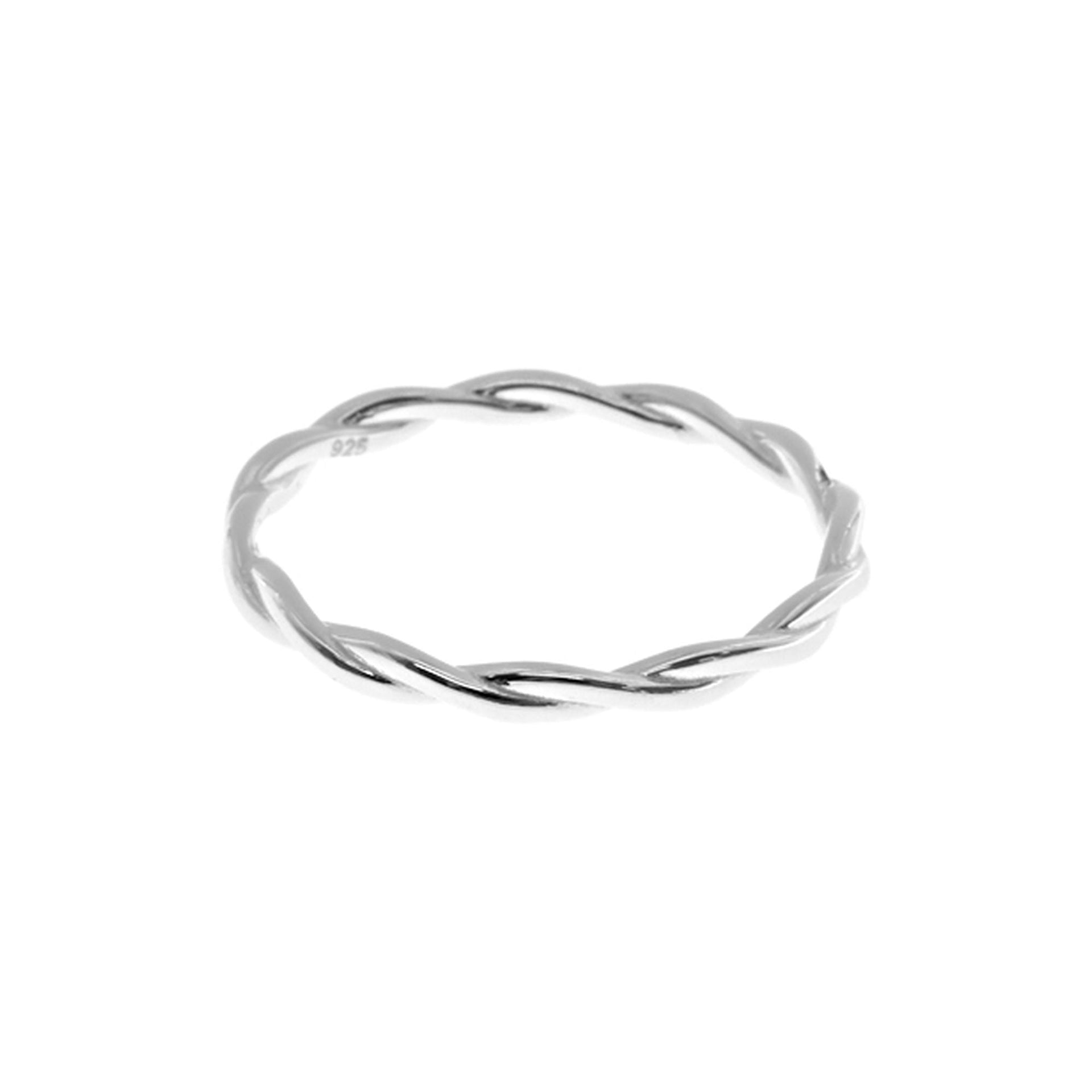 Phoebe Simple fully twisted ring
