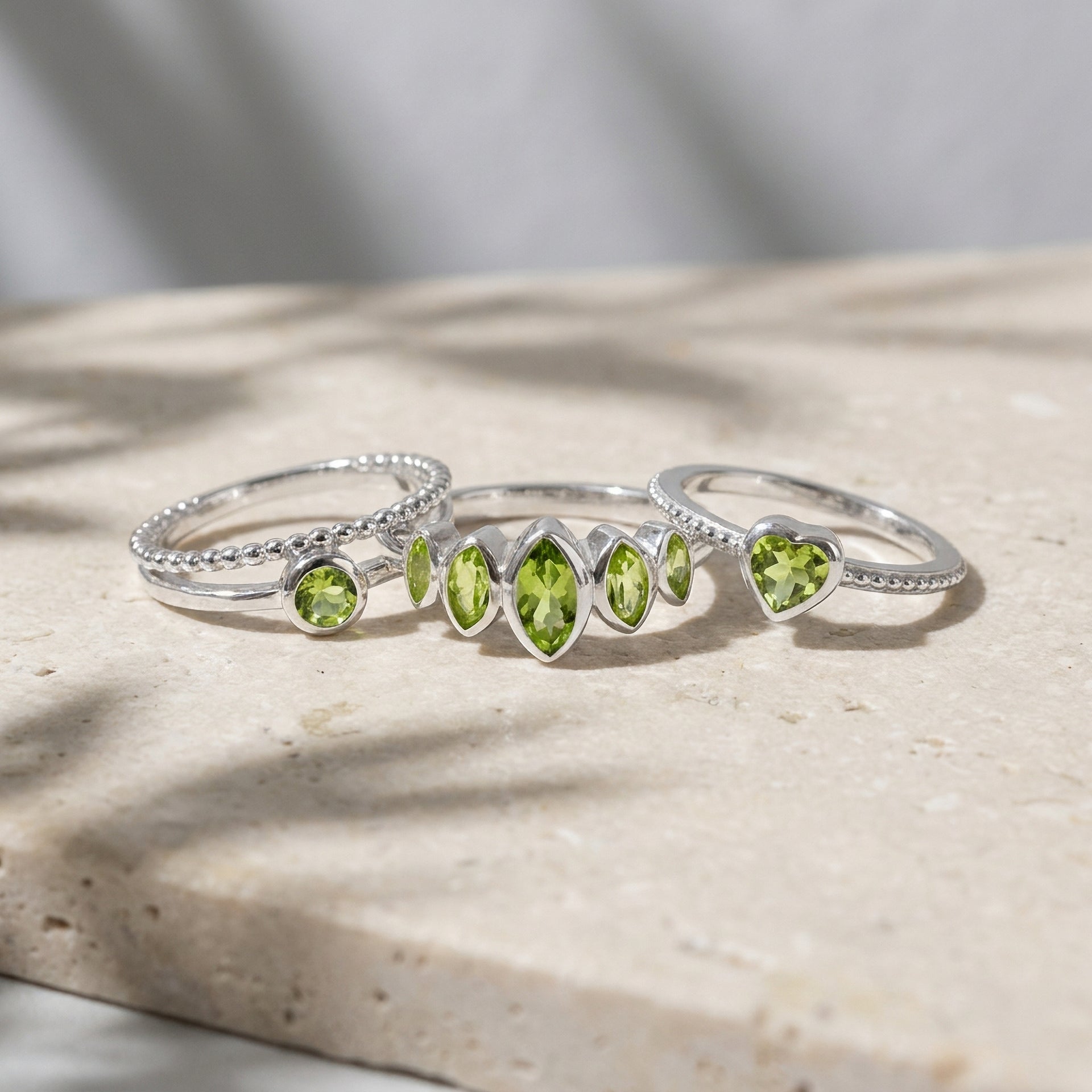 Lola peridot double shank ring
