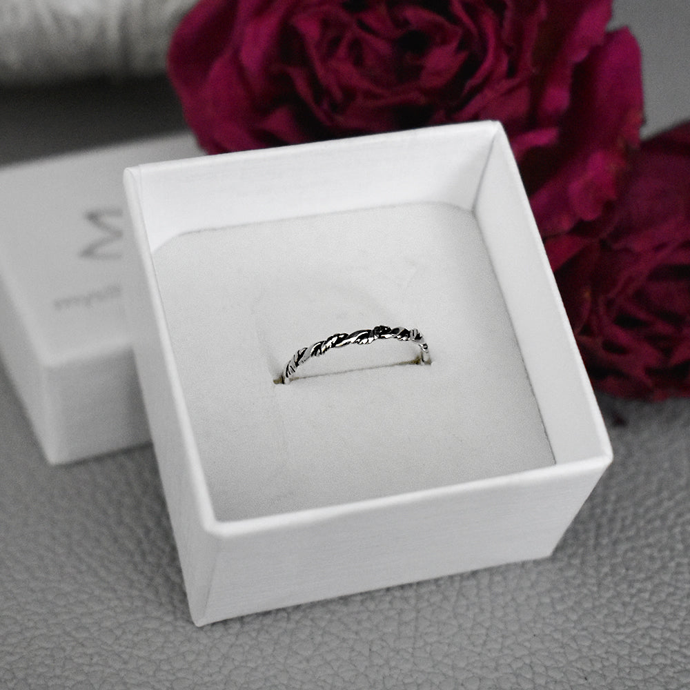 Phoebe entwined rope & cord band ring