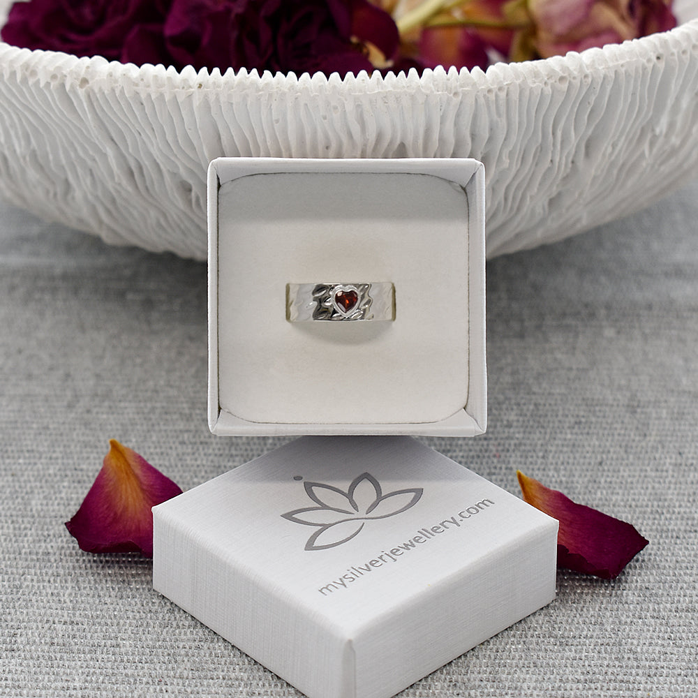 Lexi garnet heart band