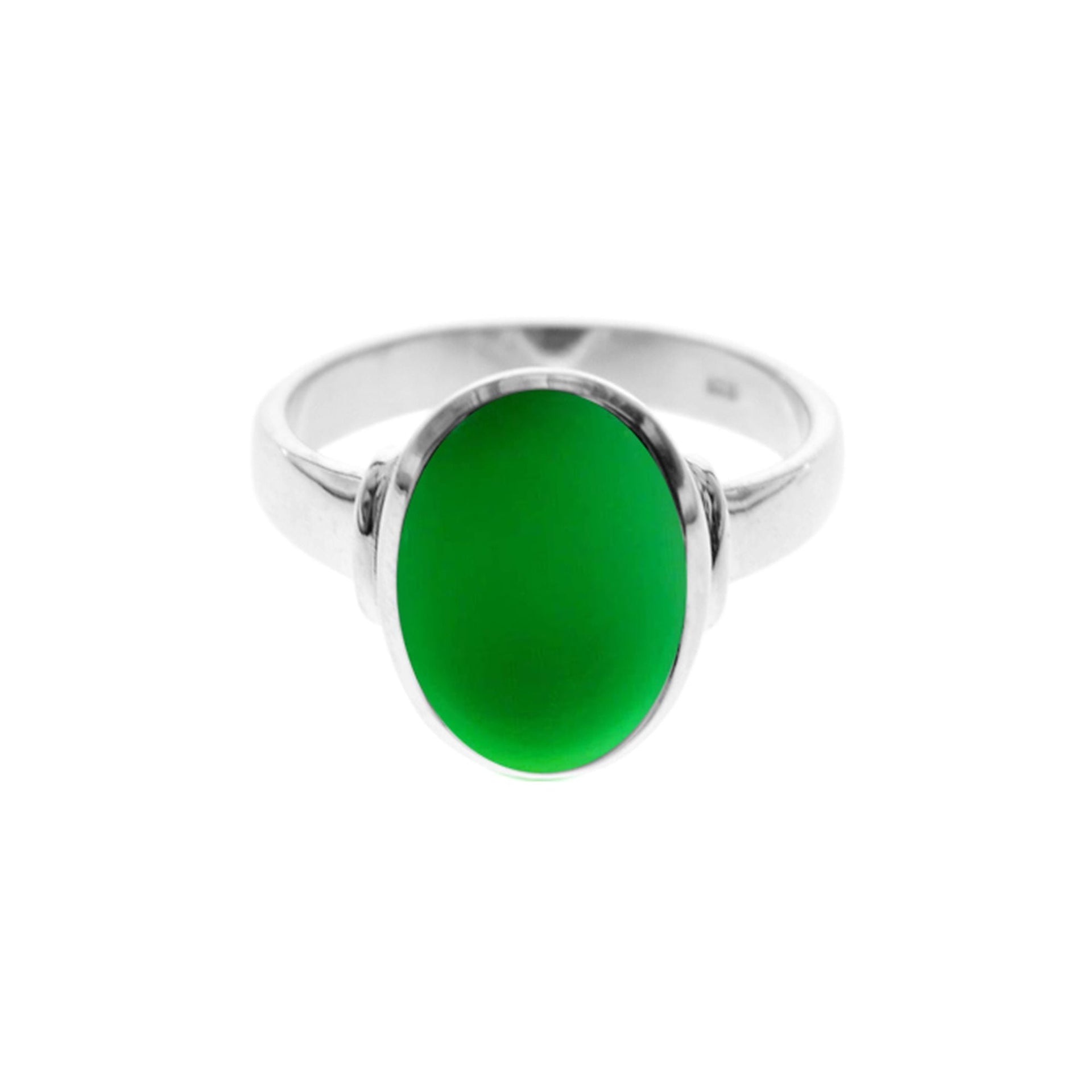 Samira oval green agate with shoulder detail ring