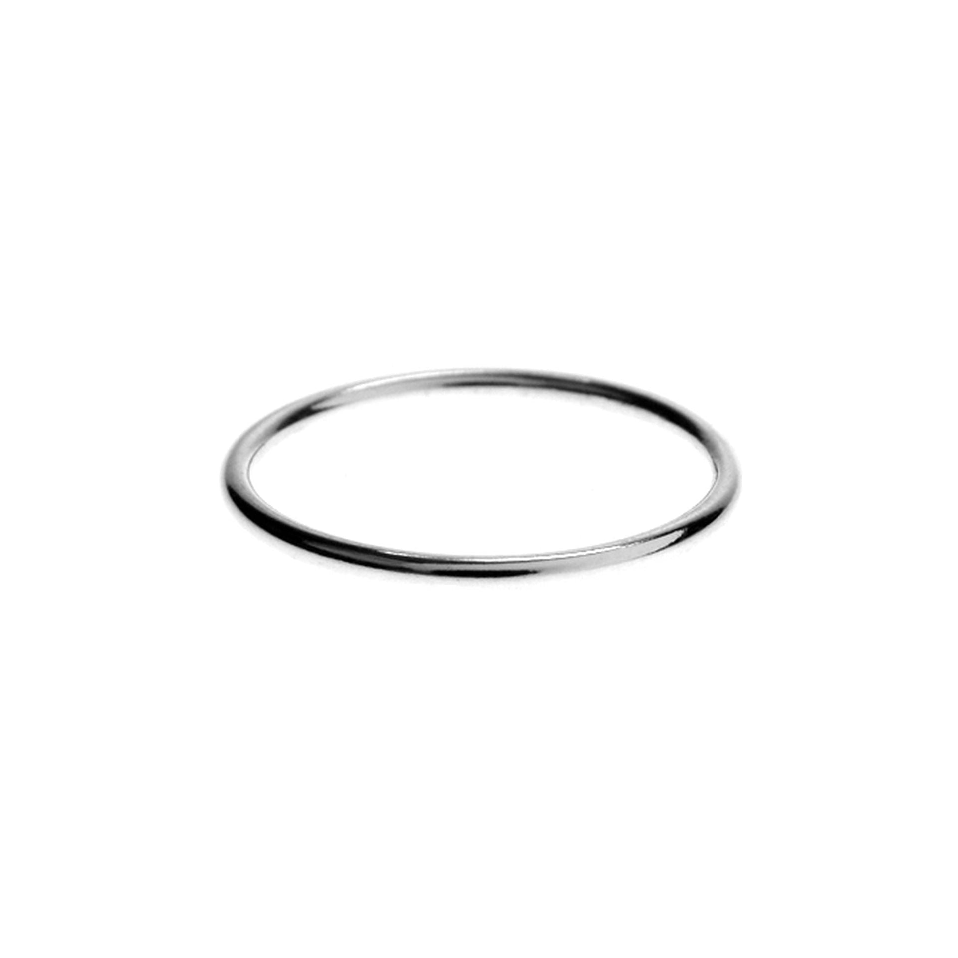 Bria rounded band ring