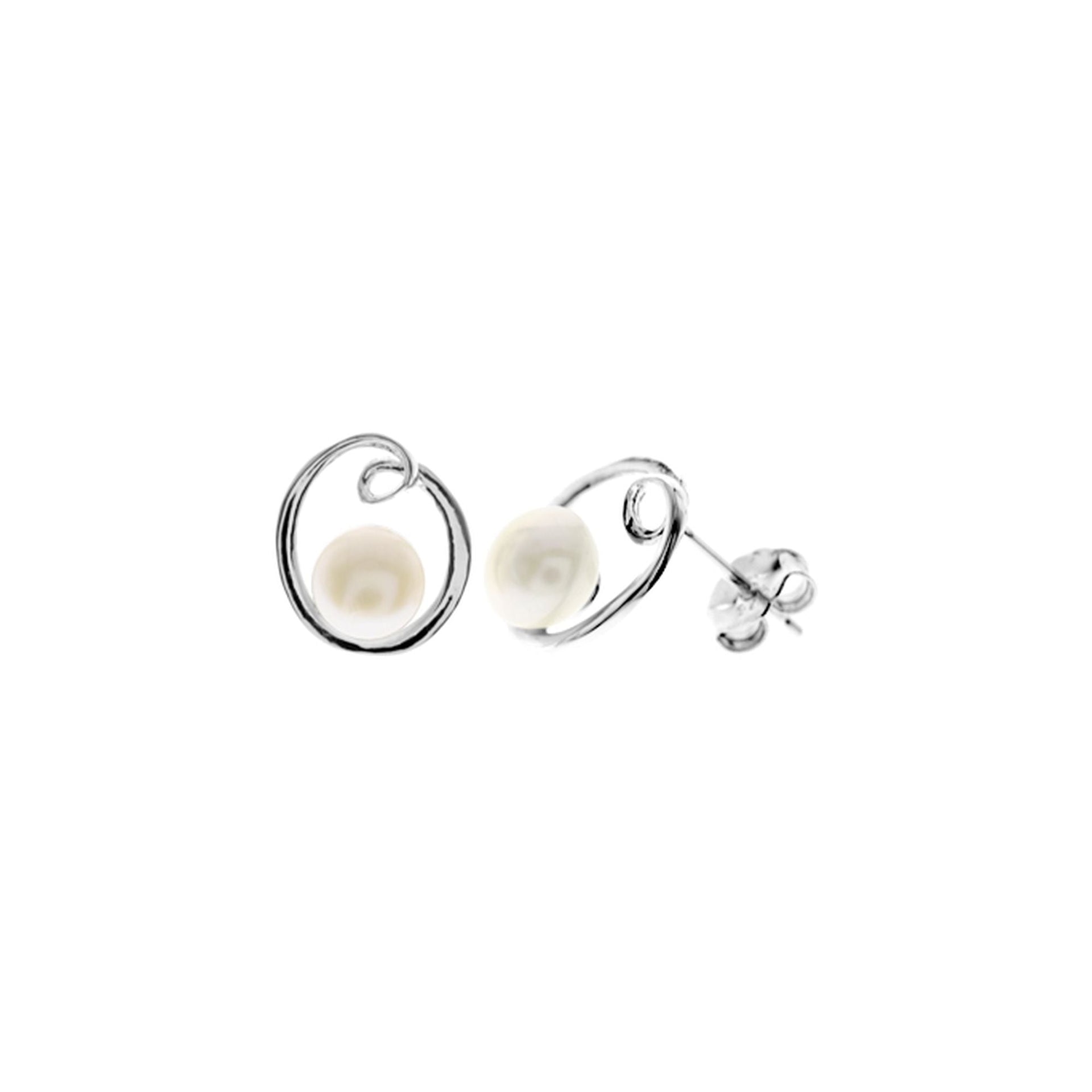 Astrid open looped pearl studs