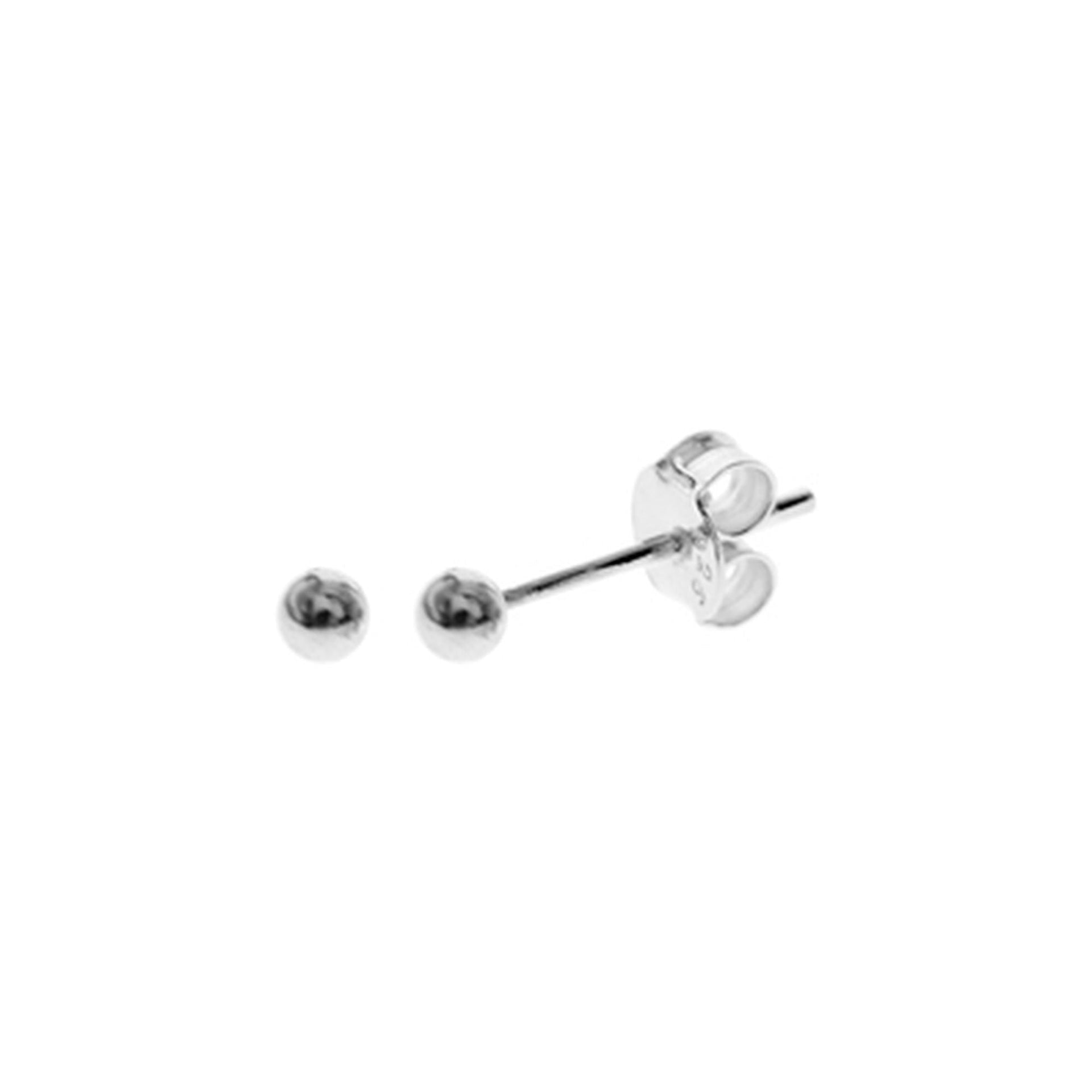 Lara medium ball studs